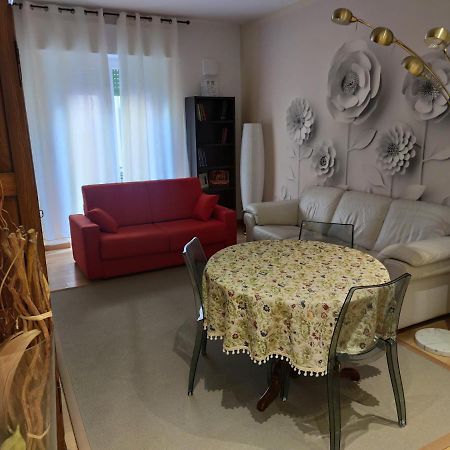 Appartamento Emmerosa, Centro Citta, Parcheggio เวโรนา ภายนอก รูปภาพ