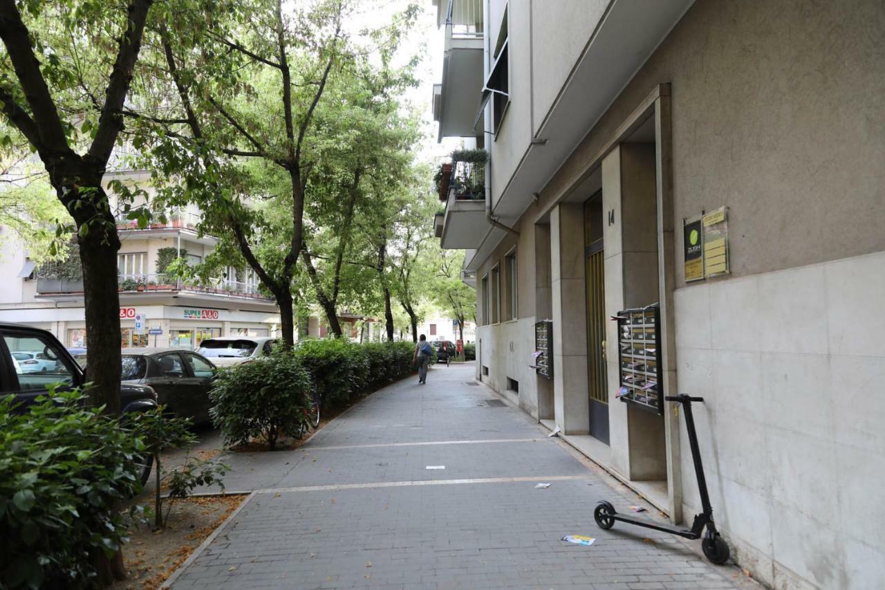 Appartamento Emmerosa, Centro Citta, Parcheggio เวโรนา ภายนอก รูปภาพ